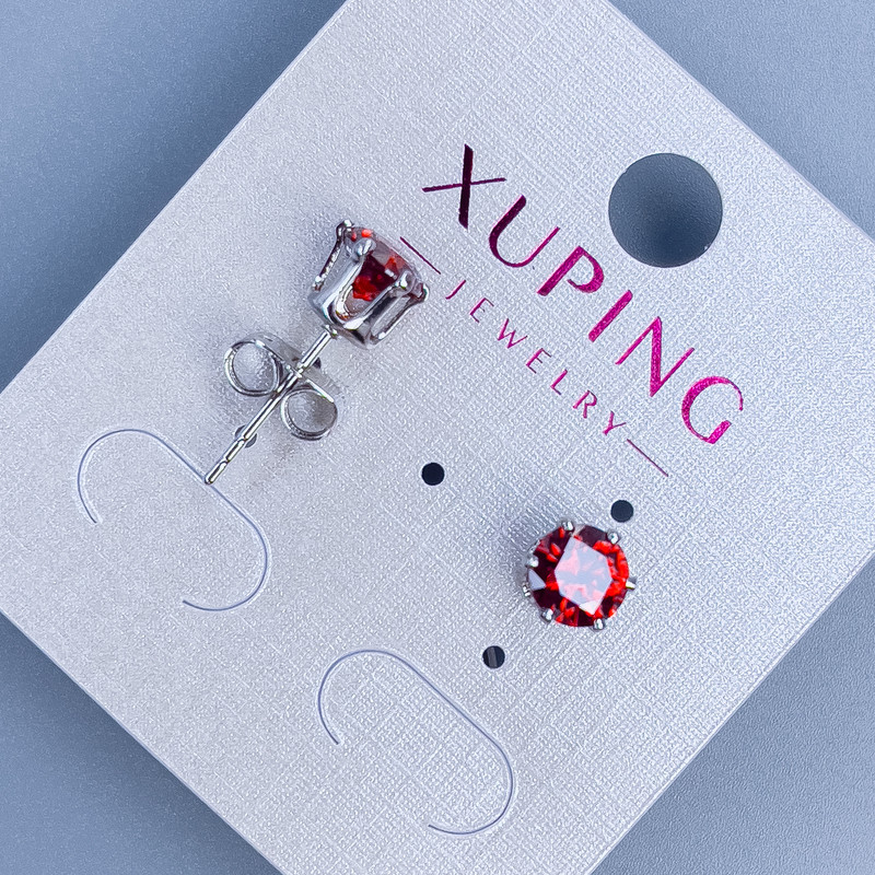 Сережки пусети кульчики Xuping з червоним каменем оправа "Корона" 6мм+- родій