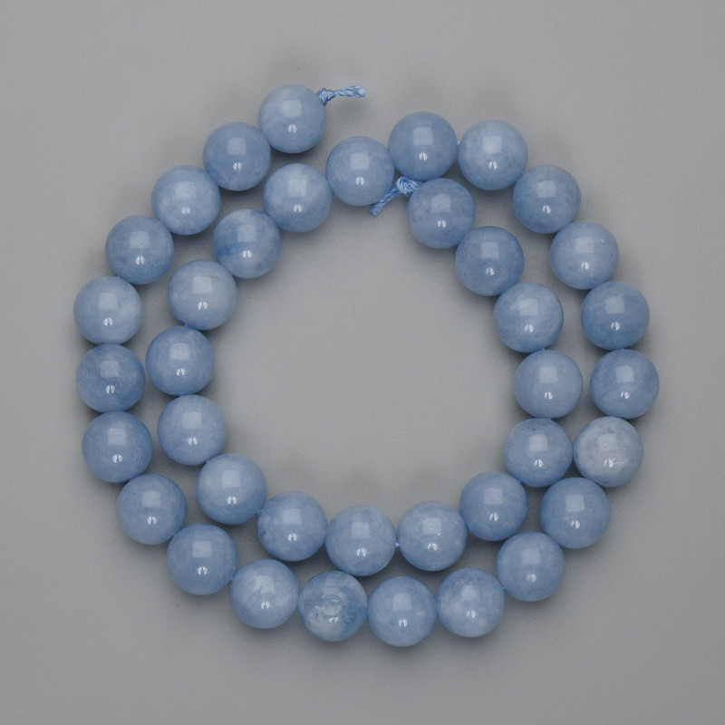 Намистини Аквамарин гладка кулька 10мм+-, довжина 38см+- на нитці