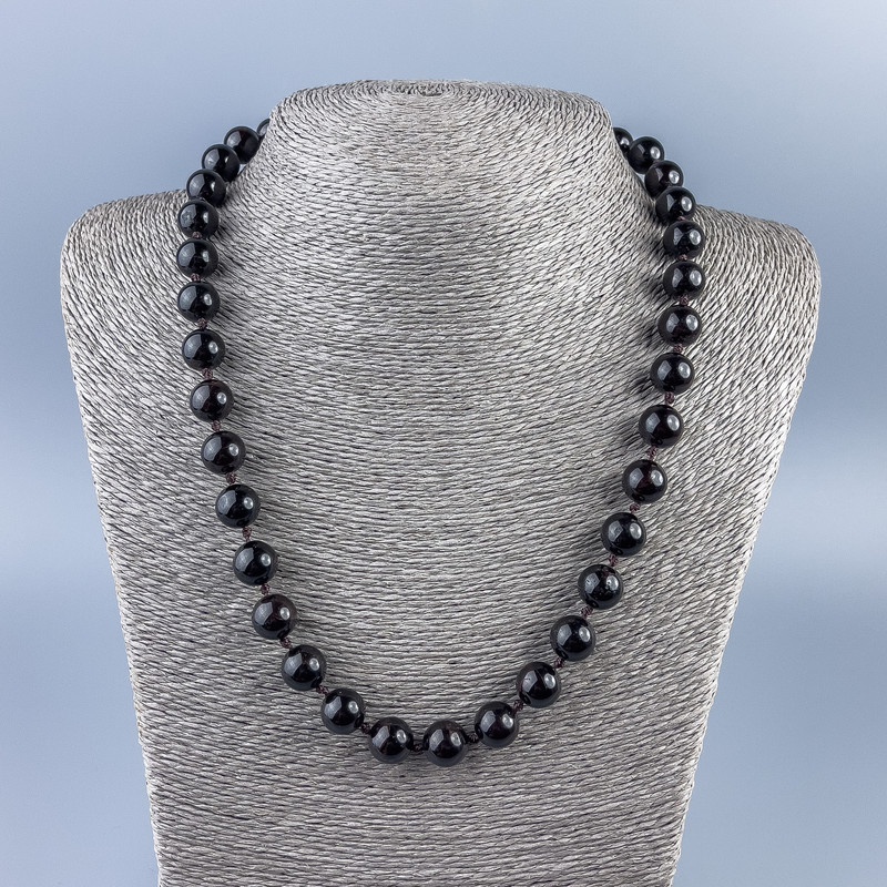 Намисто з натурального каміння Гранат гладка кулька, діаметр 10мм+-, довжина 48см +