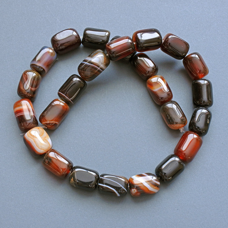 Намистини Агат коричневий натуральний камінь брусок, діаметр 11х15мм+-, довжина 39см+- на волосіні